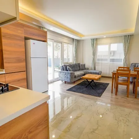 Pleasant Modern Flat Walking Distance To Kaleici In Muratpasa, Antalya *