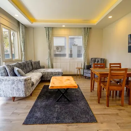 Pleasant Modern Flat Walking Distance To Kaleici In Muratpasa, Antalya