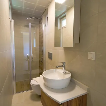 Pleasant Modern Flat Walking Distance To Kaleici In Muratpasa, Antalya Apartament *